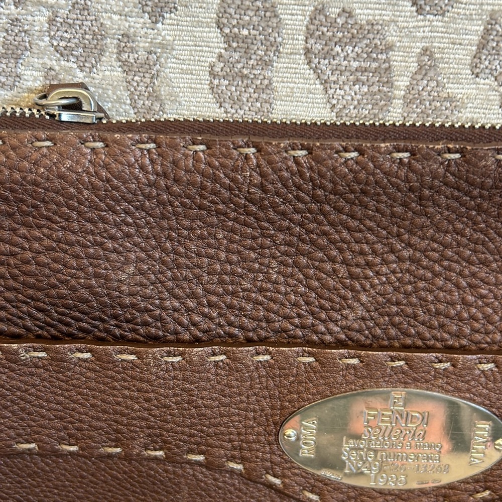 Fendi Selleria Bronze pebbled leather crossbody and matching wallet set - Picture 9 of 17